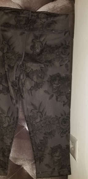 Spandex - Picture 3 of 3